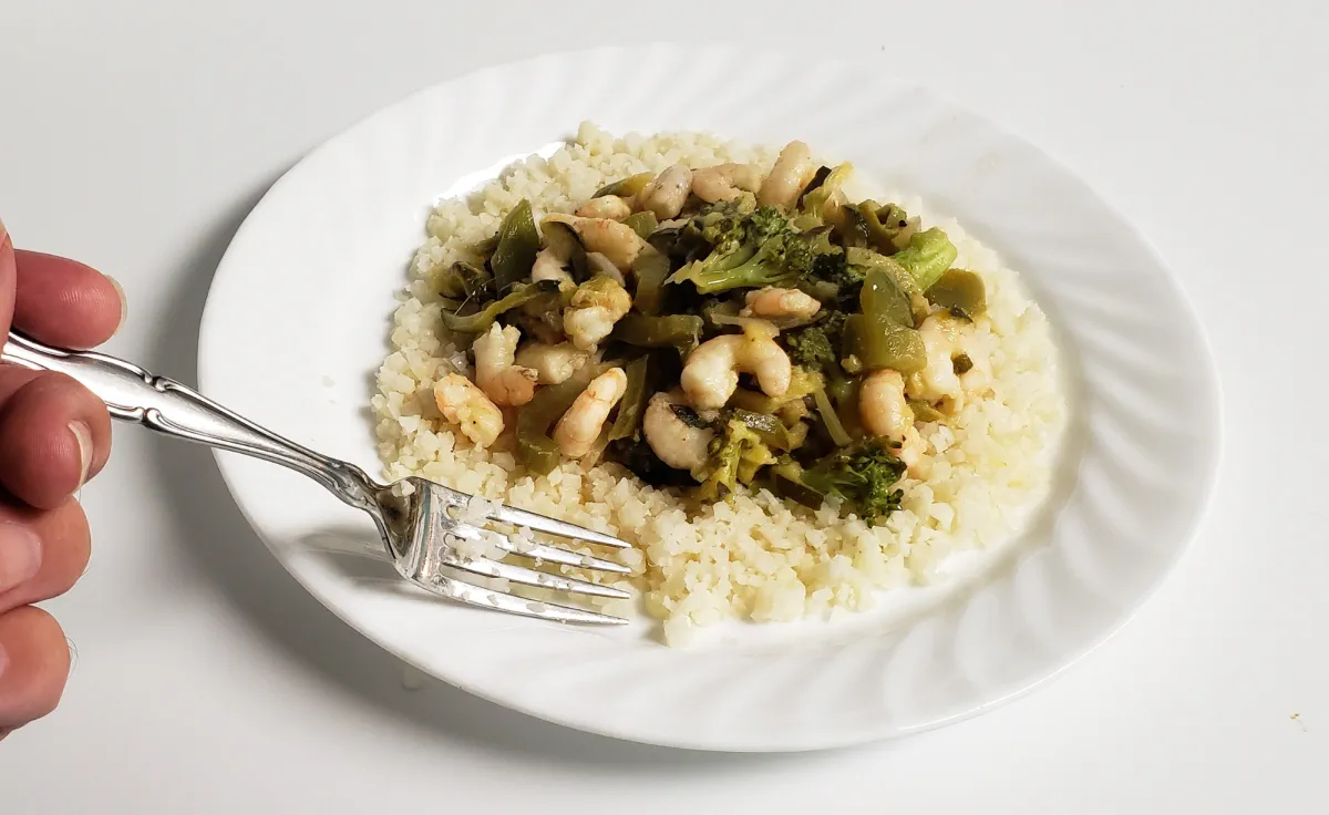 fit kolacja — risotto z krewetkami i warzywami